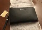 Michael Kors Double Zip Black Jet Set Smartphone Wristlet Strap Wallet/Clutch