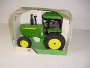 1/16 Vintage John Deere 4455 Tractor W/Front Wheel Assist by ERTL W/Box!