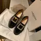 【MOMO全球購】Roger Vivier 23年新款方扣水鉆漆皮樂福鞋女厚底一腳蹬單鞋英倫風黑色小皮鞋女