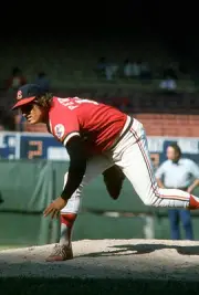 Fritz Peterson Cleveland Indians pitches at an Major League Baseb- 1974 Photo 2