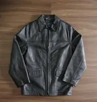 在飛比找Yahoo!奇摩拍賣優惠-美國品牌 J.CREW 黑色 皮革 真皮短大衣 M號