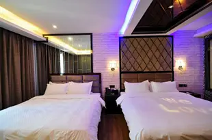 貴陽卡爾丹都市酒店Wei'ai Boutique Fashion Hotel