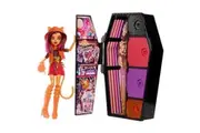Monster High Skulltimate Secrets Neon Frights Doll Accessories, Toralei Stripe with Dress-Up Locker 19+ Surprises