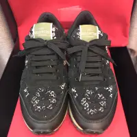 在飛比找蝦皮購物優惠-Valentino Rockstud sneaker 蕾絲透