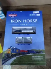 Athearn Roundhouse CSX Iron Horse Train Set HO Scale Railway 45x36 5 Car Set