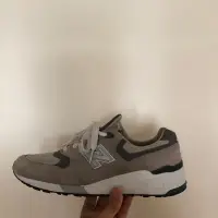 在飛比找蝦皮購物優惠-New balance 999 灰