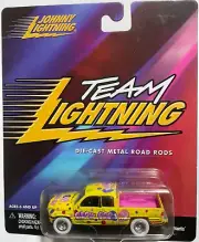 2000 Johnny White Lightning CHASE Blow Pop 1996 Dodge Ram Yellow Protector