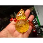 《藍金寶石玉石批發區》→〈雕刻吊飾系列〉→天然金黃琉璃石精雕大葫蘆 流蘇吊飾→C148