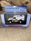 Vanguards VA09703 - Land Rover Defender Police Service Of N. Ireland 1/43 Scale