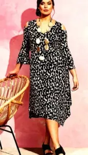 plus sz M 18-20 TS TAKING SHAPE Wild Ways Dress stretch easy-wear NWT!rrp$130