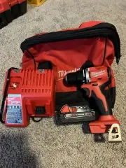 Milwaukee M18 Brushless Drill/Driver Kit Brand New