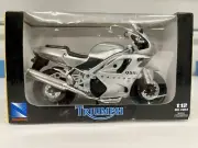 NewRay 1:12 Diecast Triumph Daytona 955i Motorcycle