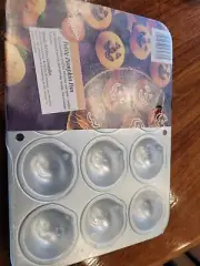 New Wilton Petite Pumpkin Pan Jack O Lantern Mini Halloween Cake NIP