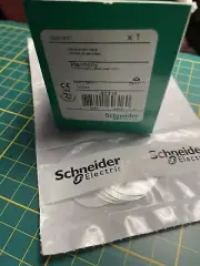 SCHNEIDER ELECTRIC Push Button Cap: 30 mm Size, Push Buttons, 5 PK