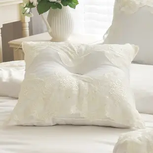 標準雙人床罩 天絲床罩 公主風床罩 清新可妮 純白色 蕾絲床罩 結婚床罩 床裙組 荷葉邊床罩 佛你企業