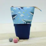 手縫OK-鯨魚伸縮筆袋(影片教學拼布材料包)-麟育拼布DIY自學材料包