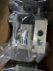 1pcs new for SMC solenoid valve VFS5310-4EB-06