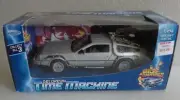 NEW WELLY BACK TO THE FUTURE II 2 DELOREAN TIME MACHINE 1:24 DIECAST METAL CAR