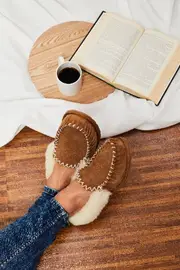 Just Bee Chums Men's Slippers