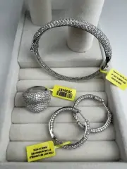 NWT Stunning Zircon Jewelry Set Hinge Cuff Hoop Earrings Bling Ring, Size 10 925