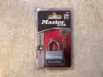 Masterlock Padlock BRAND NEW 22D In Package 3 Laminated Steel