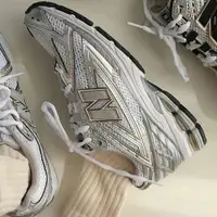 在飛比找Yahoo奇摩購物中心優惠-NEW BALANCE 慢跑鞋 NB 1906R 白金銀 復