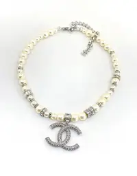 在飛比找Yahoo!奇摩拍賣優惠-chnel  新款珍珠項鏈 專柜材質 NO72732