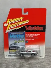 Johnny Lightning Vette 1963 Chevy Corvette Split Window Convertible NIB