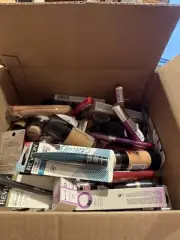 Bulk 100 PCS LOT NEW Revlon And Almay Cosmetics Bundle