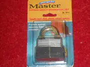 Master Lock No. 1EP-D Maximum Security Padlock RUBBER COVER BRAND NEW MOC