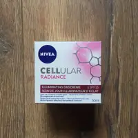 在飛比找蝦皮購物優惠-德國製 NIVEA Cellular Radiance Da