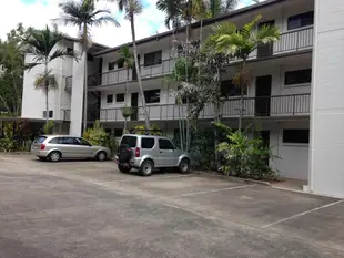 棕櫚聖三公寓Palms at Trinity Apartment