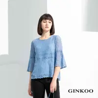 在飛比找momo購物網優惠-【GINKOO 俊克】蕾絲雕花喇叭袖上衣