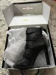 Dkny Women’s Blake-Sandal 9.5 Black Leather Boots NEW