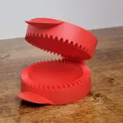 Tupperware Mini Pie, Ravioli Pizza Rolls Pastry Turnover Empanada Makers Red