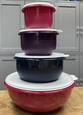 Tupperware 4-piece Classic Flat Bottom Mixing Bowls includes Fix & Mix Bowl Set