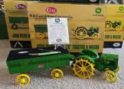 2002 John Deere Model D Case XX Ertl Diecast Collectable Tractor W/ Knife & COA