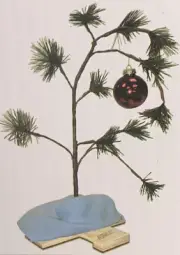 New Peanuts Charlie Brown 18” Christmas Tree With Linus’ Blanket & Ornament