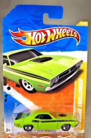 2011 Hot Wheels #12 New Models 12/50 '71 DODGE CHALLENGER Green w/Chrome 5 Spoke