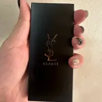 在飛比找PopChill優惠-[二手] YSL BEAUTÉ 正品 化妝鏡