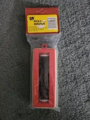 VINTAGE WM ROLL-A-BRUSH UPHOLSTERY /CARPET BRUSH ( NOS ) MADE IN ITALY