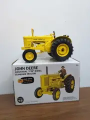 1/16 Ertl Farm Toy John Deere Industrial 720 standard Tractor