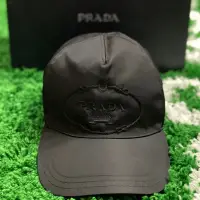 在飛比找蝦皮購物優惠-全新正品 Prada embroidered logo ca