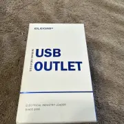 ELEGRP Quick Charge Duplex USB Receptable R1815DPD20AC-WH