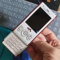 在飛比找蝦皮購物優惠-出清經典收藏 sony ericsson W595  紅白配