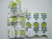 Marimekko VIHKIRUUSU Pot holder + Pot mat Lime yellow Maija Isola 婚礼玫瑰