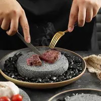 在飛比找ETMall東森購物網優惠-創意火山石餐具商用火焰牛扒巖石烤肉日韓料理意境菜特色石頭盤子