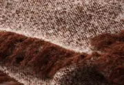 LEO WOVEN Textured Throw