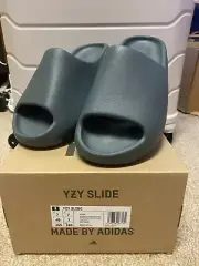 adidas Yeezy Slide - Size 7 Marine