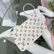 Louis Vuitton Speing in the City Neverfull Pouch